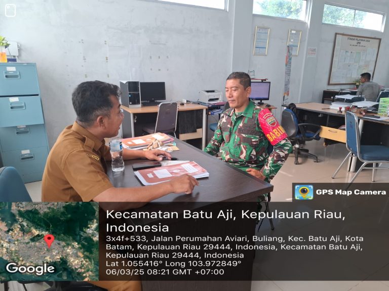 Tampak BabinsaMelaksanakan Komsos dan Koordinasi Bersama Seklur Keluaran